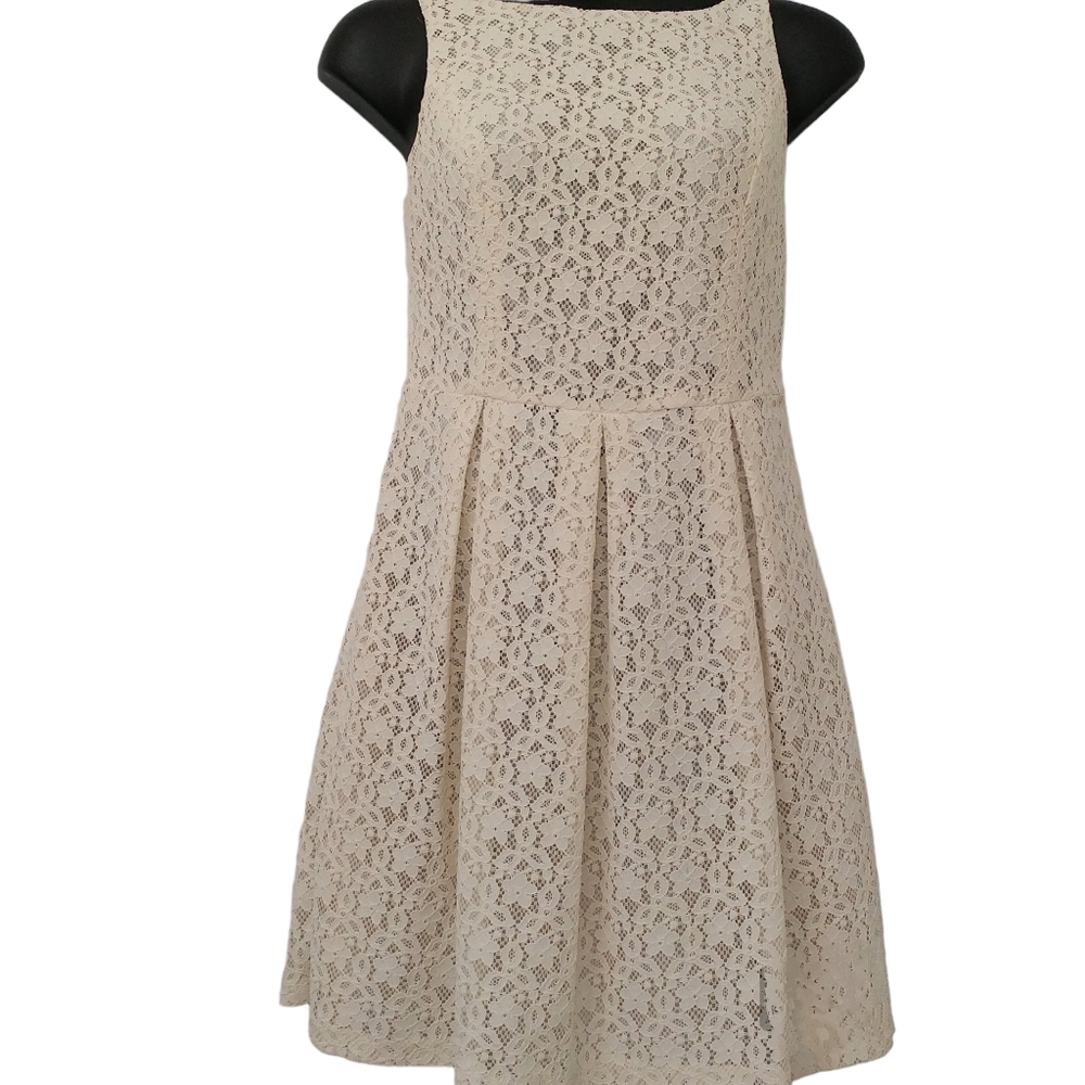 ➕ Jones Wear Ivory Floral Lace Dress - Size 14